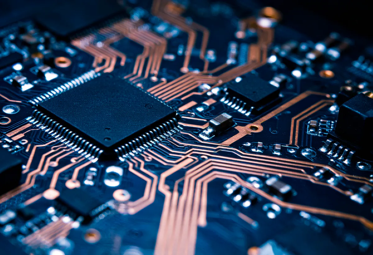 PCB 与芯片业务